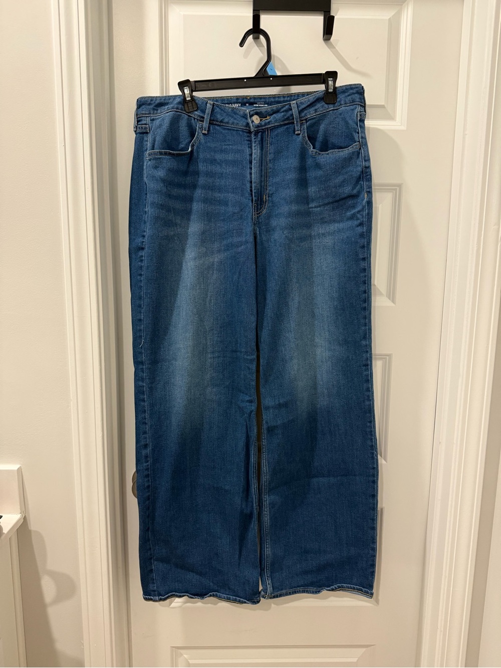 Classic Wide-Leg Women's Jeans